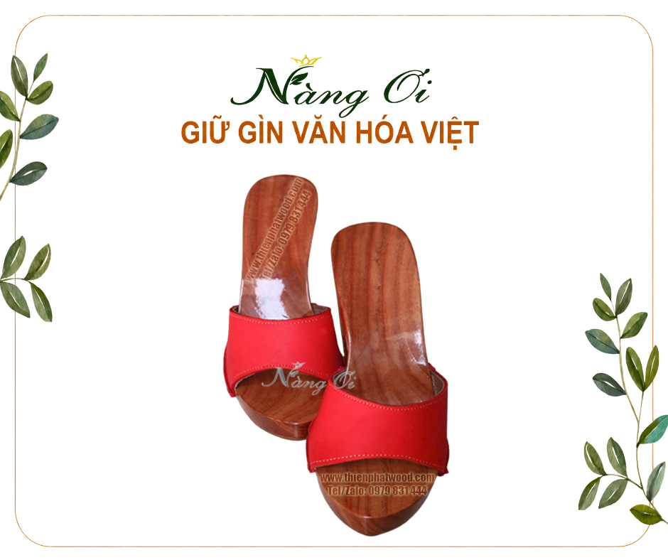 guốc gỗ chạm khắc